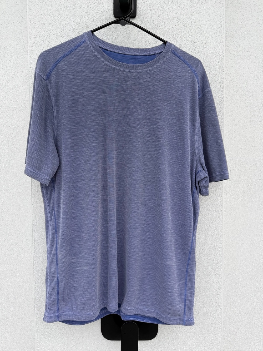 Tommy Bahama | Men's Med Purple Dress 100% Cotton Crew Neck Shirt w/ Blue Stitch